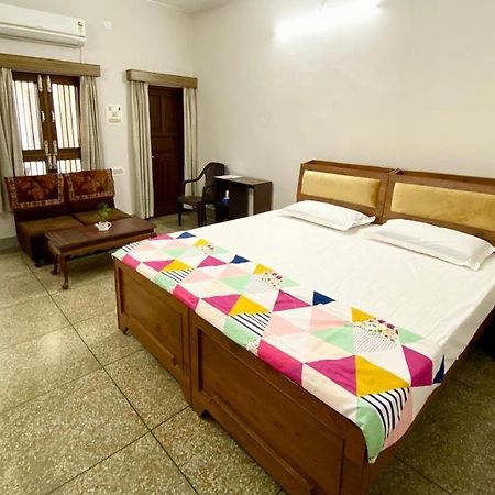 Garden View Residency Panzió Lakhnau Kültér fotó